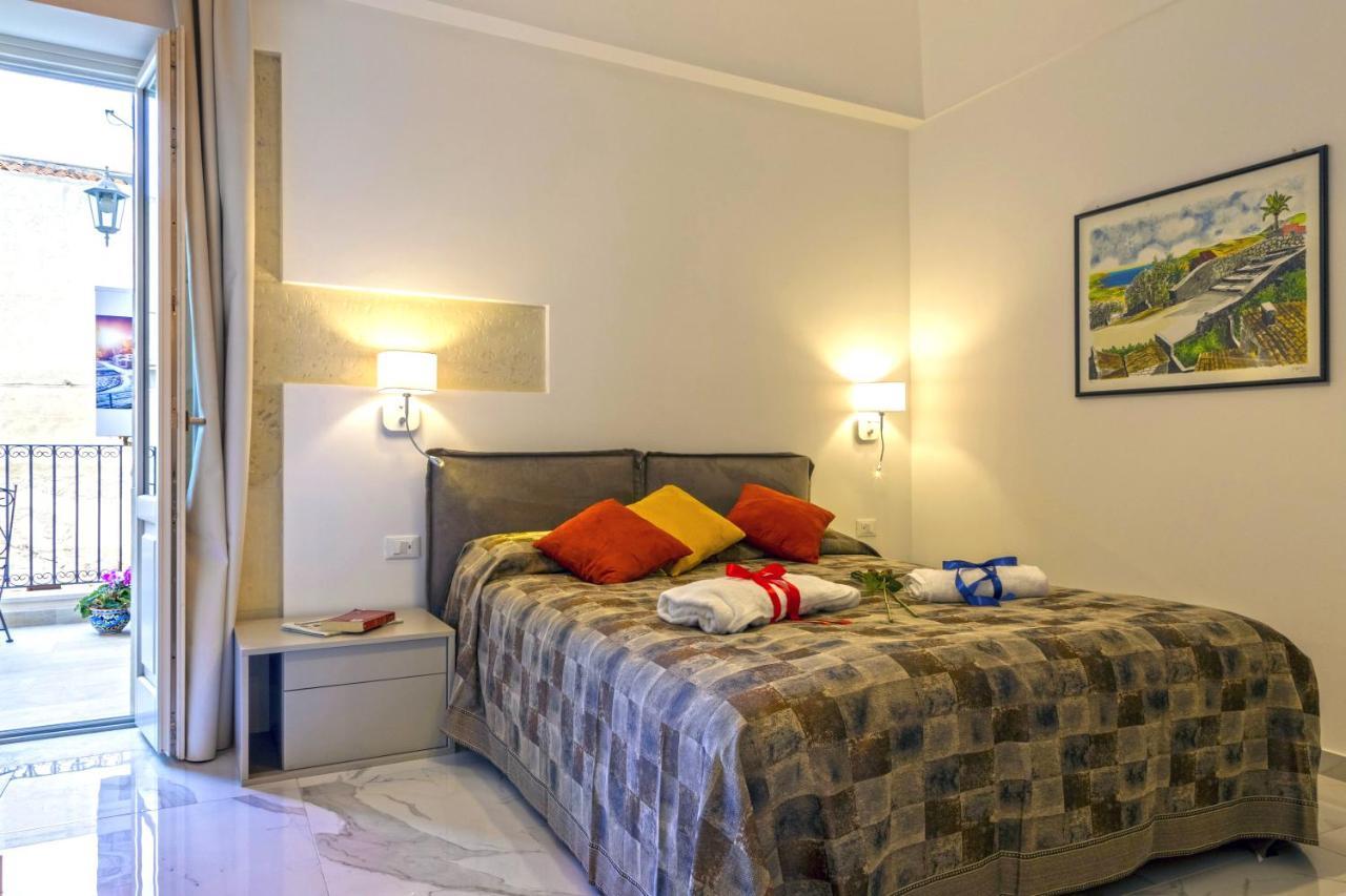 סירקוזה Corinzia Casa Vacanze מראה חיצוני תמונה