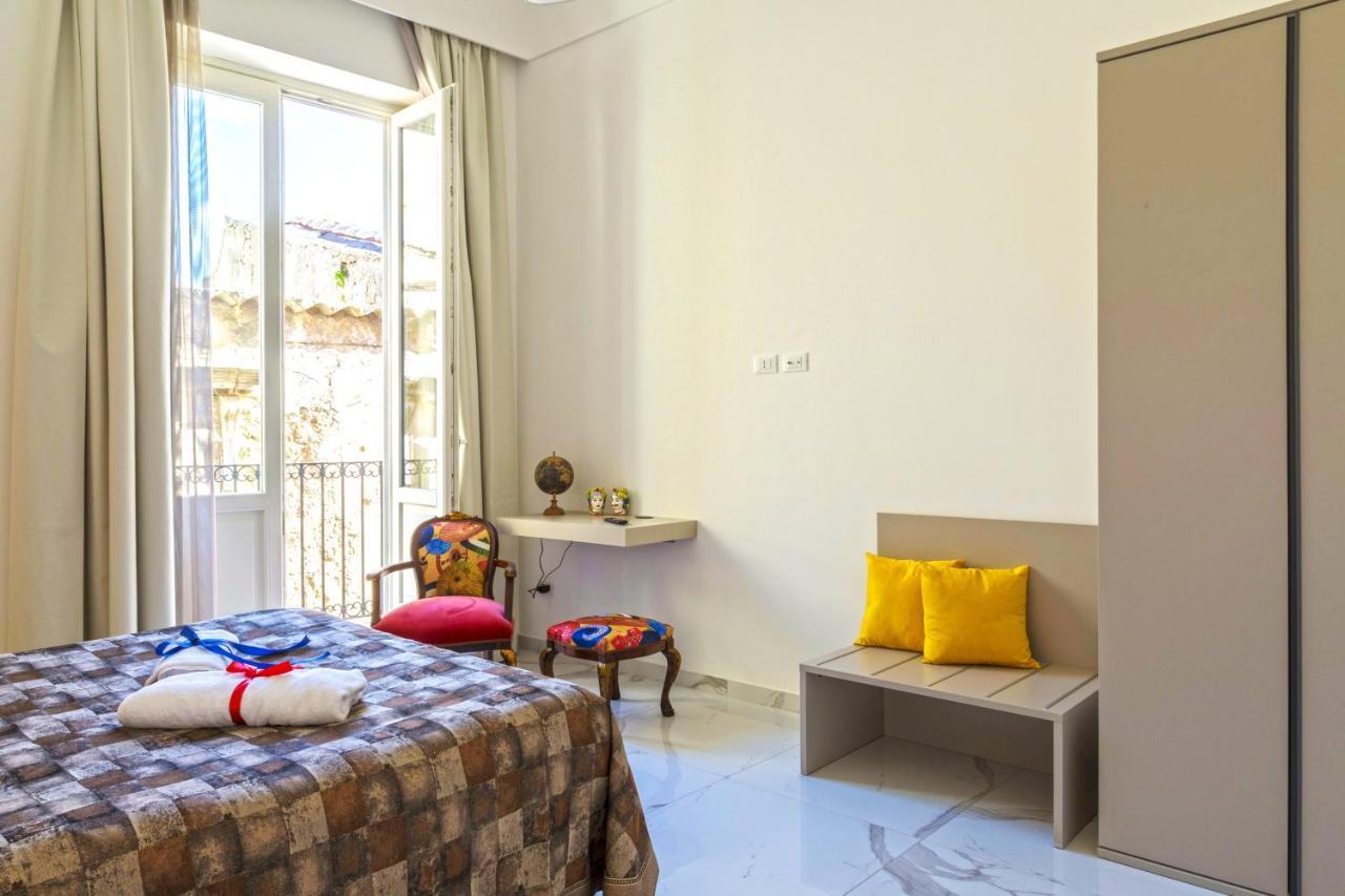 סירקוזה Corinzia Casa Vacanze מראה חיצוני תמונה